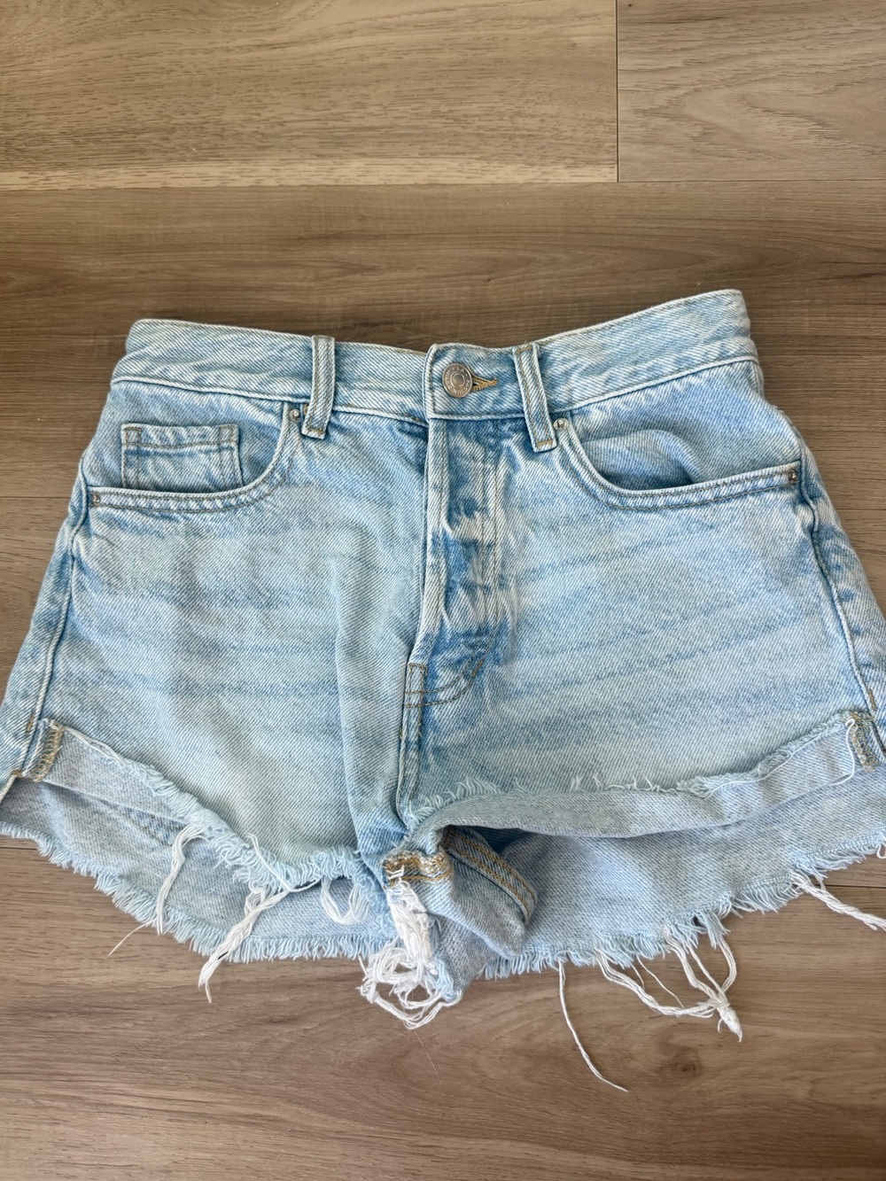 Pacsun Light Wash Denim Cutoff Shorts - Women